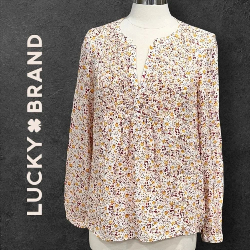 LUCKY BRAND Women’s Smocked Floral Print Peasant Top in the Size Medium in Cream